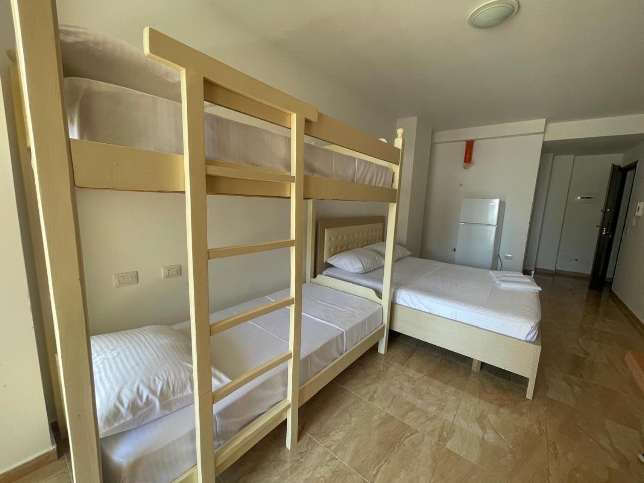 Low Cost Banesa Kosovare Shëngjin Екстериор снимка